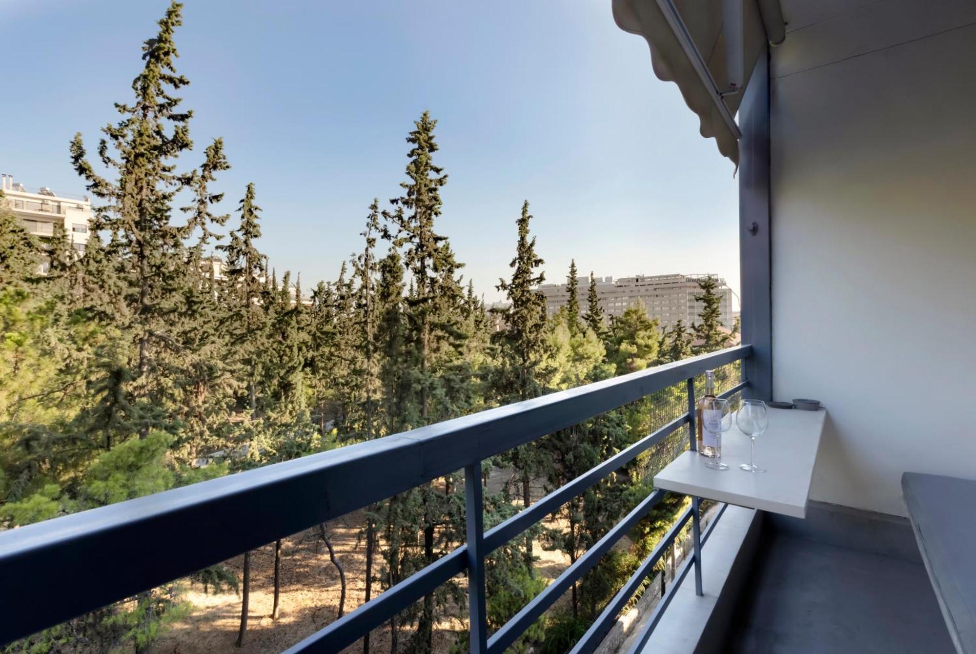Elegant, Chic, Hip 2 Bedroom W/ Forest View In Athens! Eksteriør billede